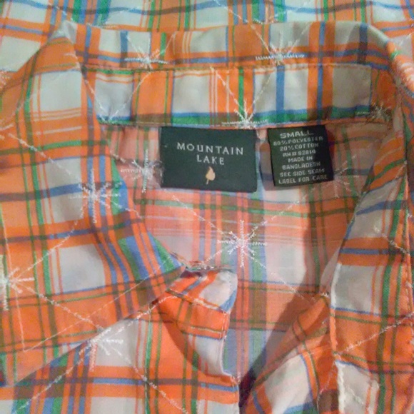 MOUNTAIN LAKE Women's Small button down shirt. - Picture 4 of 4